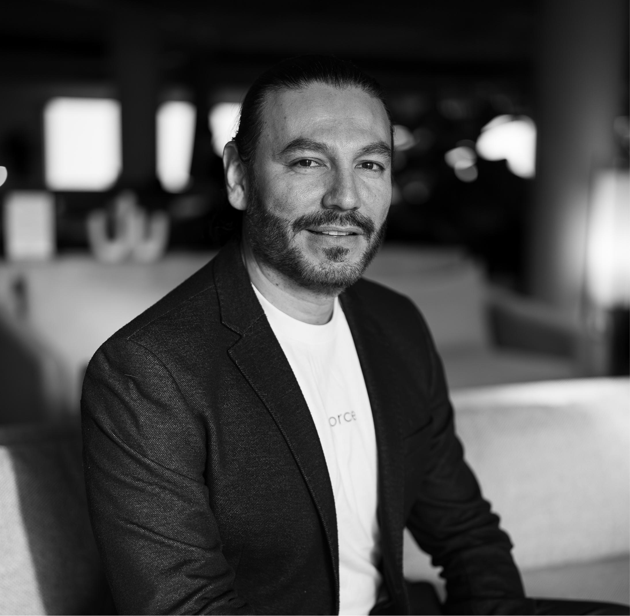 Dennis Velasquez